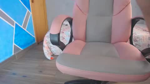 Snapshot of megannmilf chatting on 12/18/24, 07:41 megannmilf online show from 12/18/24, 07:41