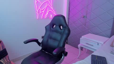 Megan Presley online show from 04/06/26, 04:46