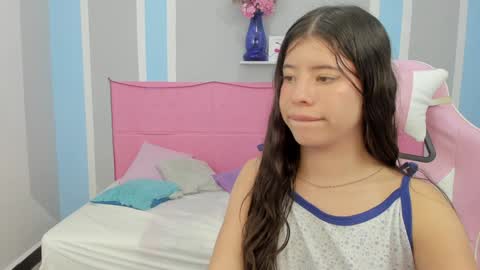 Snapshot of meganqueen2 chatting on 01/25/25, 07:18 Megan Queen online show from 01/25/25, 07:18