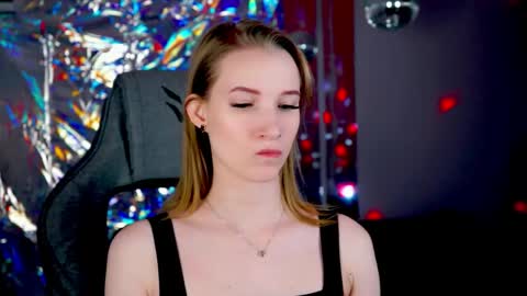 megan online show from 05/03/26, 05:19