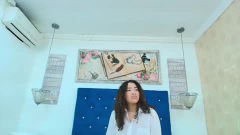 Snapshot of meganrousx chatting on 02/08/26, 12:52 Megan online show from 02/08/26, 12:52