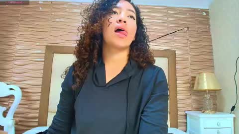 Snapshot of meganrousx chatting on 02/21/26, 11:55 Megan online show from 02/21/26, 11:55