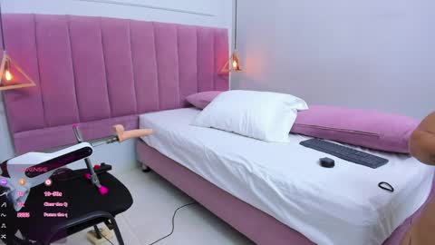 Megan  online show from 04/01/26, 07:55