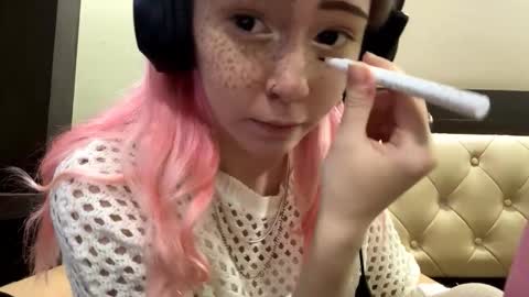 Snapshot of megansavells chatting on 11/18/25, 09:14 Hellas online show from 11/18/25, 09:14