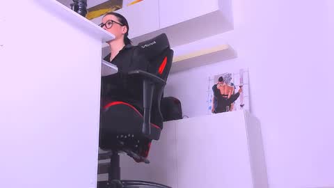 Megan online show from 01/15/25, 10:02