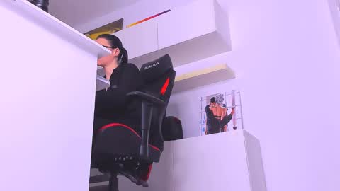 Megan online show from 01/21/25, 11:02