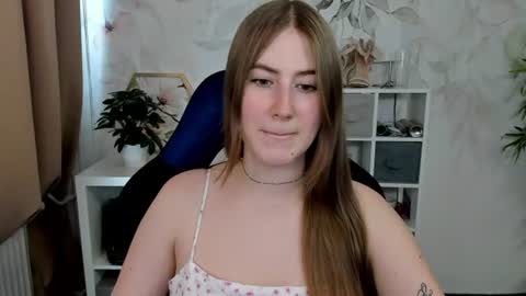 Snapshot of meganx_candy chatting on 06/24/26, 12:26 Megan online show from 06/24/26, 12:26