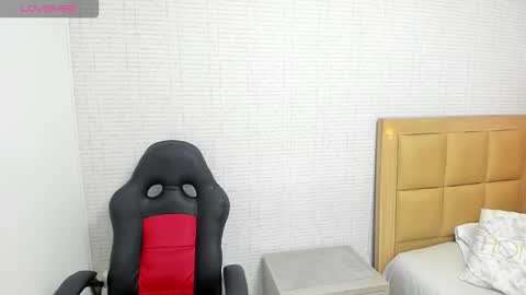 M E G A N  online show from 09/24/25, 12:41