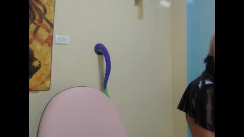 Snapshot of megara_love chatting on 11/27/25, 07:38 megara_love online show from 11/27/25, 07:38