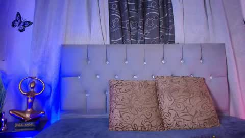 Snapshot of meggan_07 chatting on 11/23/25, 04:56 meggan online show from 11/23/25, 04:56