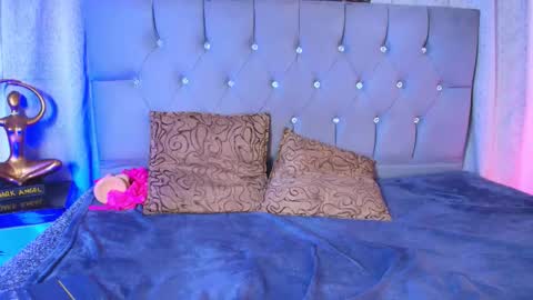 Snapshot of meggan_07 chatting on 11/30/25, 08:18 meggan online show from 11/30/25, 08:18