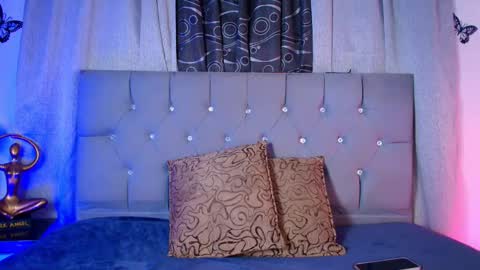 Snapshot of meggan_07 chatting on 12/18/25, 02:39 meggan online show from 12/18/25, 02:39