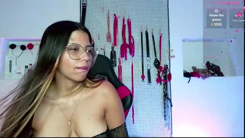Snapshot of meggan_greey chatting on 01/14/25, 10:23 Your best slave  online show from 01/14/25, 10:23