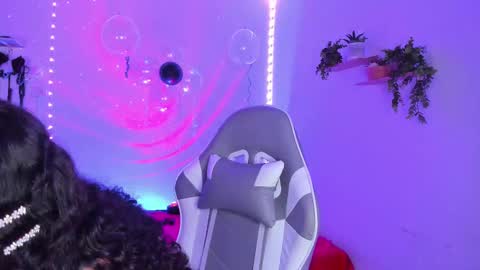   online show from 10/30/25, 02:02