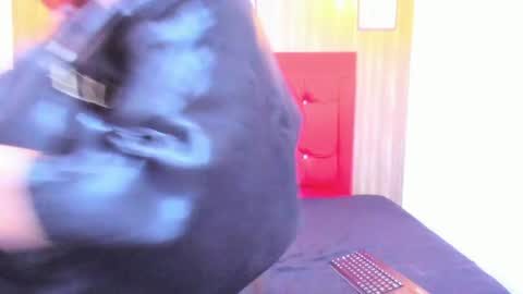 meggancurvy online show from 04/17/26, 06:00