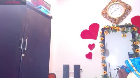 Snapshot of meghan_crouch chatting on 10/28/25, 06:10 MEGHAN online show from 10/28/25, 06:10