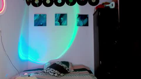 meghan_devil_ online show from 12/17/25, 04:18