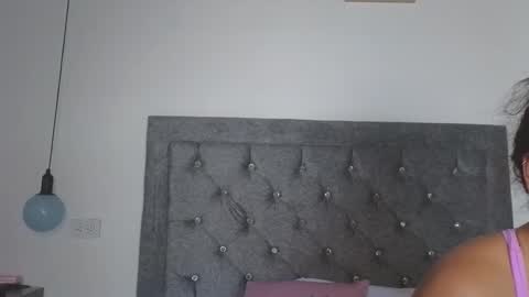 Snapshot of meghan_taylor__ chatting on 11/17/25, 07:52 Meghan online show from 11/17/25, 07:52