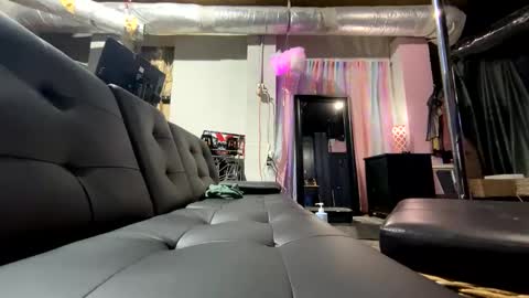 Snapshot of meghanhanx chatting on 12/16/24, 11:50 meghan online show from 12/16/24, 11:50