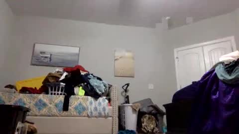 Snapshot of meghanhanx chatting on 01/22/25, 12:38 meghan online show from 01/22/25, 12:38