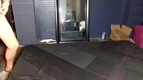 Snapshot of meghanhanx chatting on 12/20/25, 02:29 meghan online show from 12/20/25, 02:29