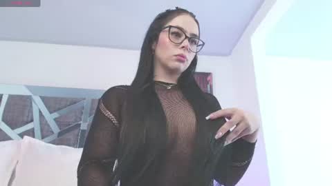 Snapshot of meghann_sweet chatting on 06/23/26, 03:32 meghann_sweet online show from 06/23/26, 03:32