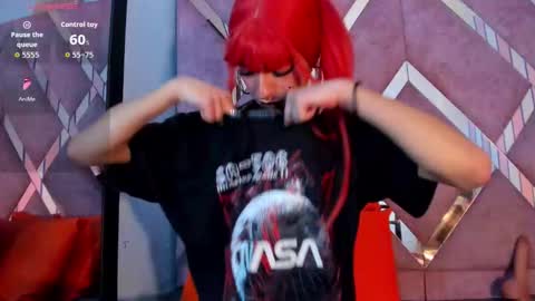 Snapshot of meghanqueen__ chatting on 02/18/26, 04:30 meghanqueen__ online show from 02/18/26, 04:30