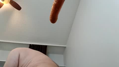 meheriuk68 online show from 04/16/26, 10:56