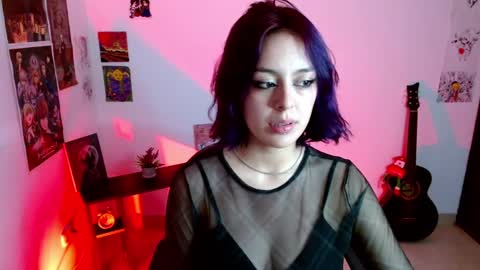 Snapshot of mei04_ chatting on 12/18/24, 02:10 Melissa online show from 12/18/24, 02:10