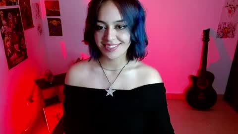 Snapshot of mei04_ chatting on 01/08/25, 02:14 Melissa online show from 01/08/25, 02:14