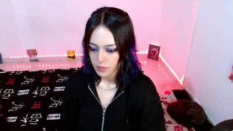 Snapshot of mei04_ chatting on 10/05/25, 01:59 Melissa online show from 10/05/25, 01:59