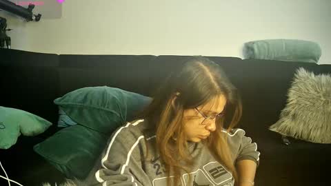 mei chang online show from 03/28/26, 07:08