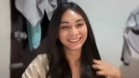 meiluxe online show from 04/11/26, 11:03