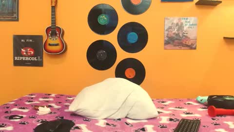 MEIS online show from 09/13/25, 03:17