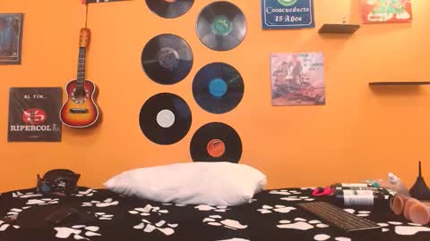 MEIS online show from 10/24/25, 02:19