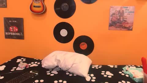 MEIS online show from 11/23/25, 03:06