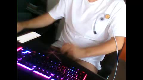 Snapshot of meks5544 chatting on 09/28/25, 04:12 meks5544 online show from 09/28/25, 04:12