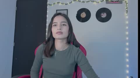 mel0dy_cute online show from 02/26/26, 04:22