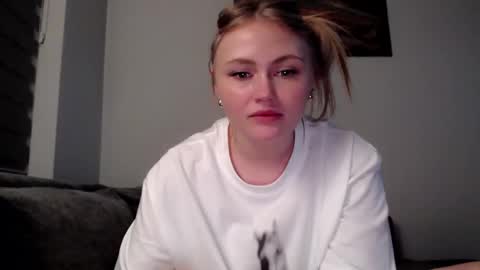 Melania online show from 02/19/25, 05:06