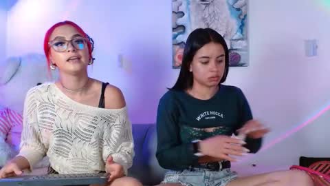 Snapshot of melani_bear chatting on 03/03/26, 04:02 MELANI online show from 03/03/26, 04:02