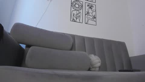 melani greyy online show from 11/12/25, 09:25