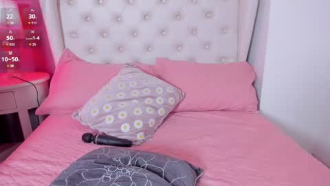 Melanie online show from 02/11/25, 02:46