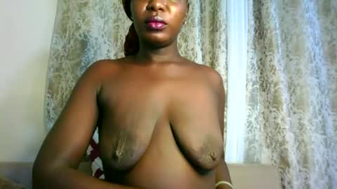 melanie_bae1 online show from 06/14/26, 03:08