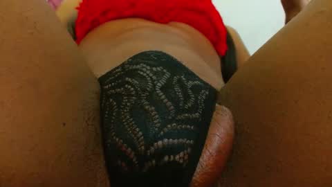 Snapshot of melanie_escobar chatting on 02/23/25, 08:06 Melanie online show from 02/23/25, 08:06