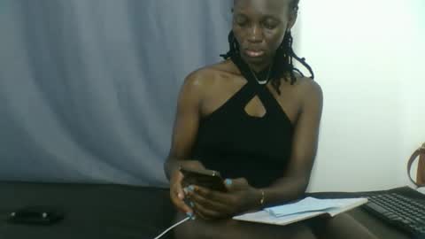Snapshot of melanie_goddesss chatting on 09/08/25, 06:40 milly online show from 09/08/25, 06:40