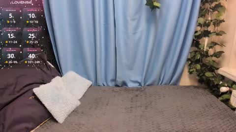 Snapshot of melanie_grant chatting on 12/20/25, 09:05 Melanie online show from 12/20/25, 09:05