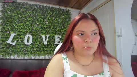 Snapshot of melanie_hh chatting on 02/21/25, 04:29 Melanie  online show from 02/21/25, 04:29