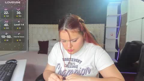Snapshot of melanie_hh chatting on 03/10/25, 04:07 Melanie  online show from 03/10/25, 04:07