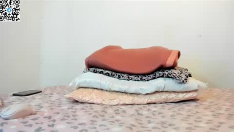 Snapshot of melanie_love17 chatting on 07/21/26, 07:49 Melanie MODEL INDEPENDIENT online show from 07/21/26, 07:49