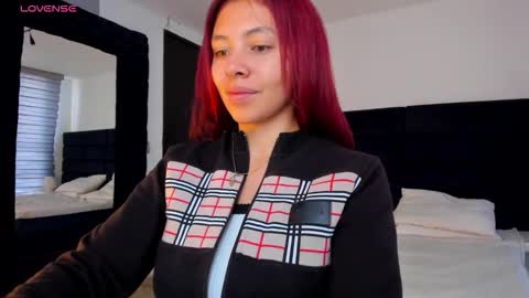 Melanie roux  online show from 01/06/26, 12:20